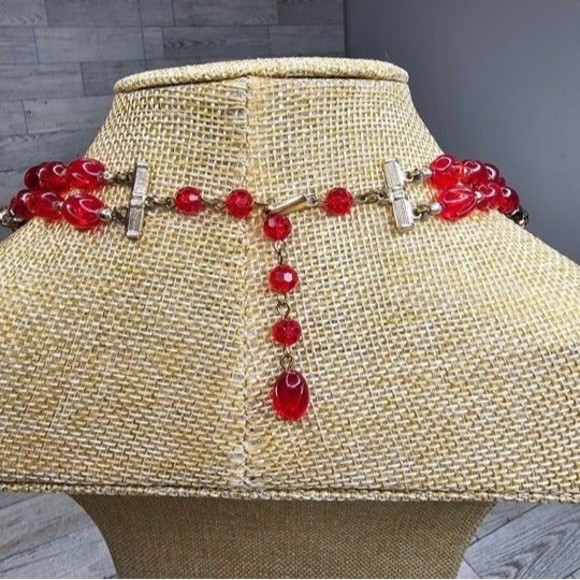 Hong Kong Red, Black and Gold Beaded Necklace Hook Closure  21"L + Ext. - Picture 3 of 5